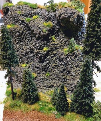 Ukázka dioramatu z workshopu Skalní stěna